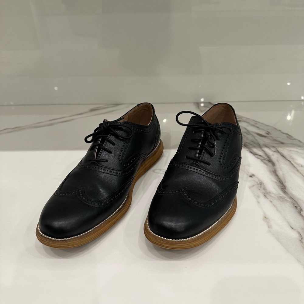 Cole Haan Zero grand wing tips. Men’s size 10.5 Wide
